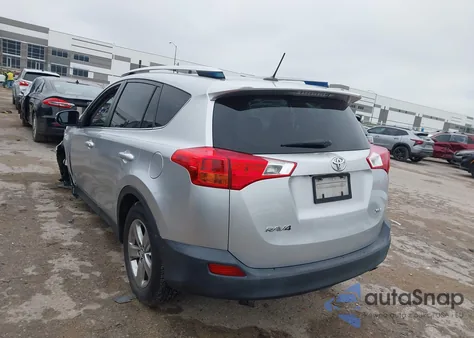 2015 Toyota Rav4 Xle из США, поврежденный, VIN JTMWFREVXFJ027484